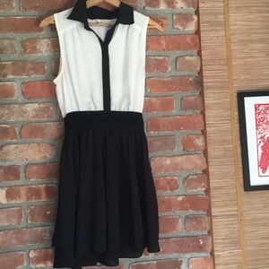 Double Zero size M two toned dress